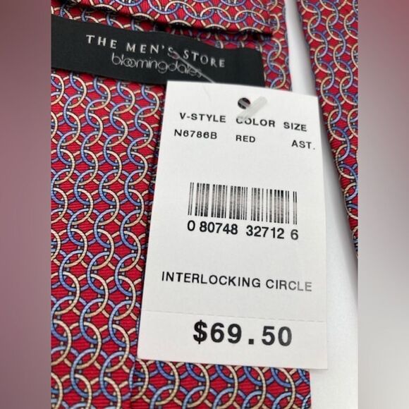 NEW Bloomingdale’s The Mens Store 100% Silk Neck Tie, Red, Interlocking Circle - Picture 3 of 6
